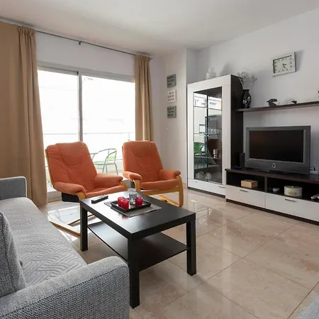 Apartamento Aquamaris, 2 Dormitorios, By Bookindenia